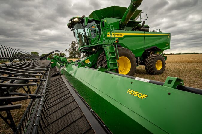 John Deere lideró el mercado de cosechadoras en el primer semestre