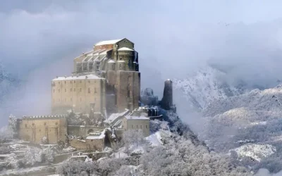 Viajes: 5 iglesias espectaculares ubicadas en la cima de una montaña