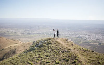 Dónde queda la “Capital Nacional del Golf” que deslumbra con paisajes serranos y está a minutos de Córdoba