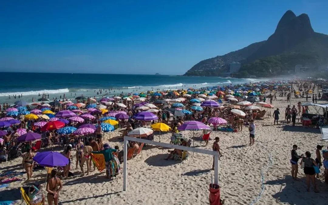 Dato del INDEC expone la crisis del turismo: por cada viajero que entró, dos argentinos salieron del país