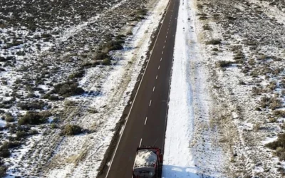 El increíble truco de la sal en la ruta: el secreto para evitar el hielo y manejar seguro en vacaciones