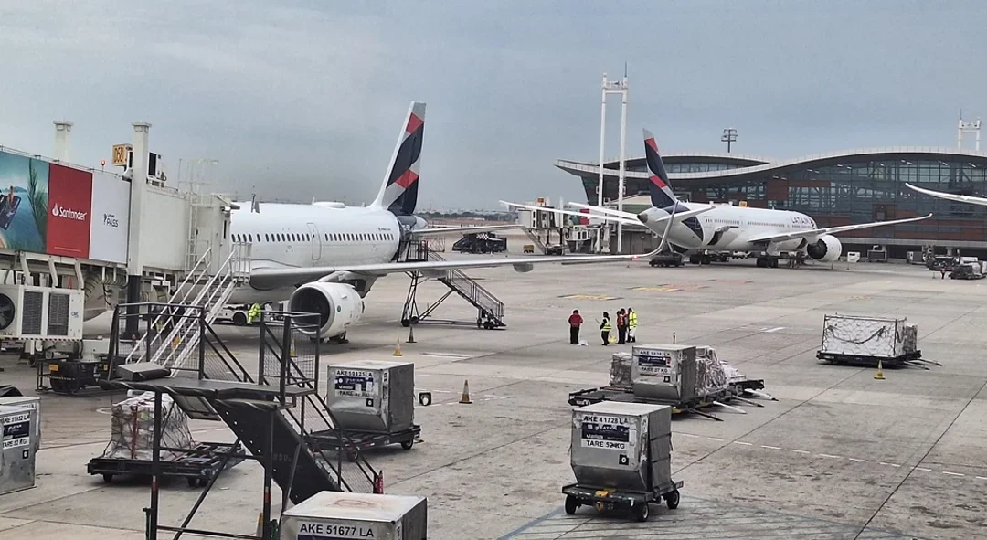 Aviación en América Latina: entre el motor de desarrollo y la trampa fiscal