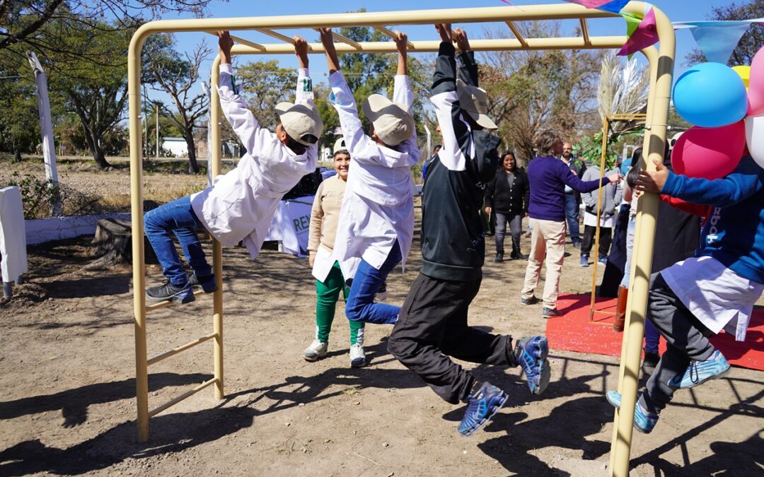 El Operativo RuralEs RENATRE se realizó en Salta con la firma de convenios y la inauguración de una plaza en una escuela rural