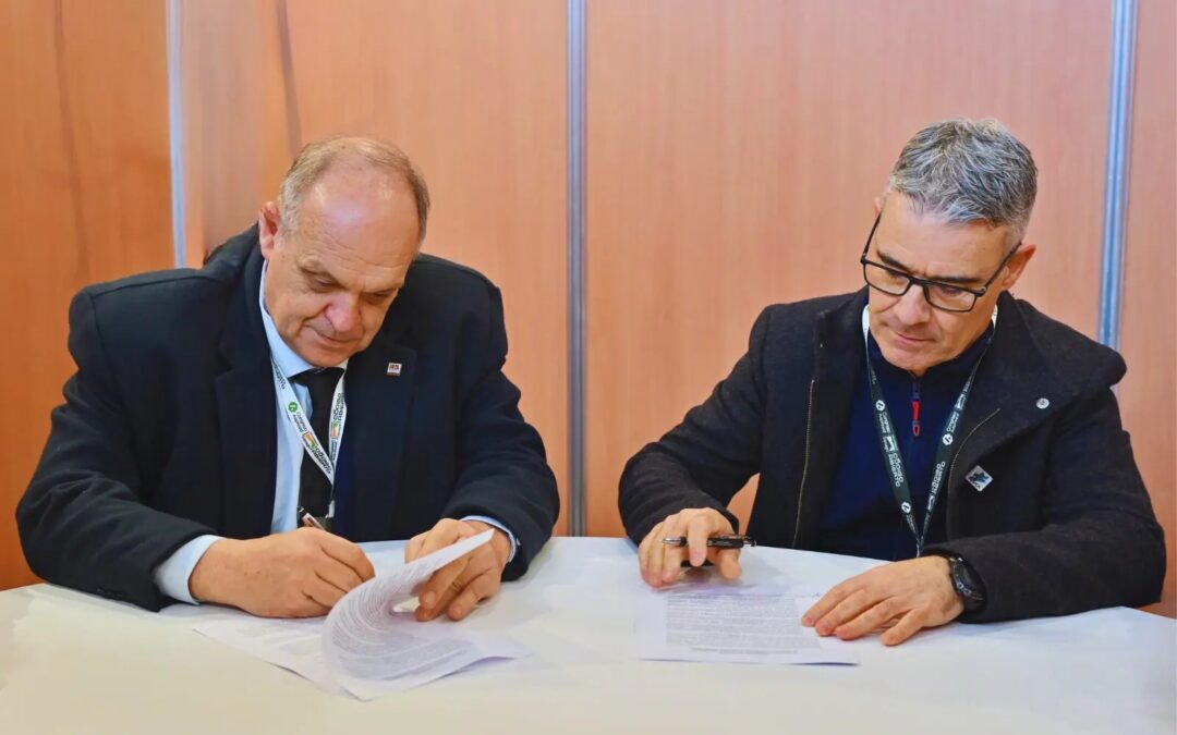FeArCA y el INTA renuevan su alianza estratégica para potenciar el trabajo aéreo en el agro argentino