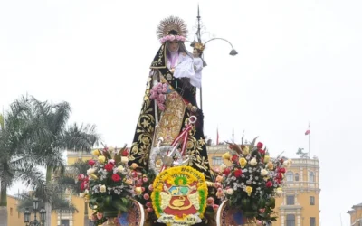Parroquia italiana regala imagen de Santa Rosa de Lima al Papa León XIV