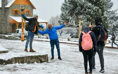 Vacaciones de invierno 2025: cayeron los viajes y el gasto de turistas por el país