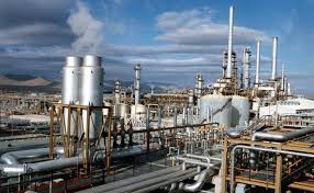 Avances en producción y mejora en exportaciones se destacan en el sector químico y petroquímico en junio