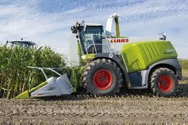 CLAAS lanzó su serie 1000 de JAGUAR: Las cuatro nuevas y potentes picadoras tienen motores de 850 a 1.110 HP 