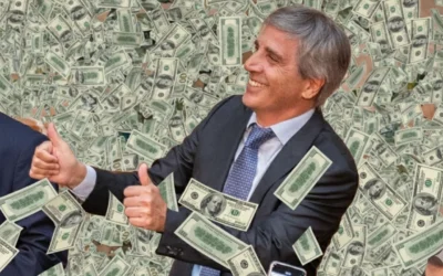 El dólar oficial terminó con una baja de $45 respecto del cierre del lunes.