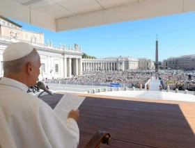 El Papa asegura que la justicia es la base “para el desarrollo ordenado de la sociedad”