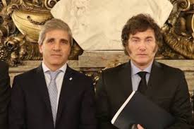 Argentina vuelve al equilibrio fiscal después de 15 años y avanza el desendeudamiento