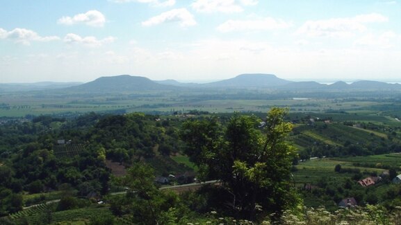 National Blue Trail: el sendero que atraviesa de punta a punta los paisajes de europa central