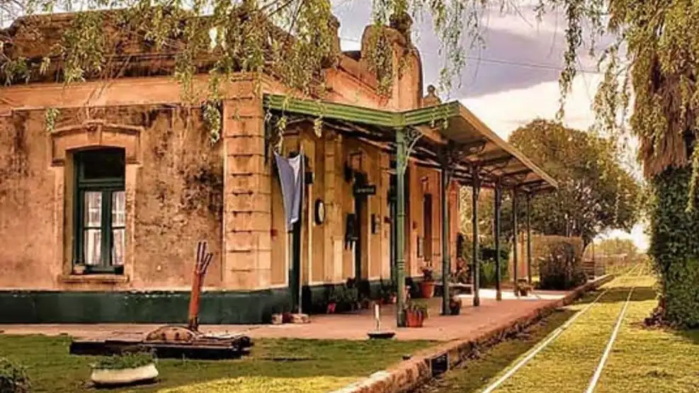 Fin de semana largo de noviembre: tres pueblos pintorescos para disfrutar de la naturaleza