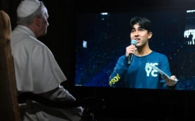 El Papa a los jóvenes: La tecnología puede ayudarnos a vivir nuestra fe cristiana