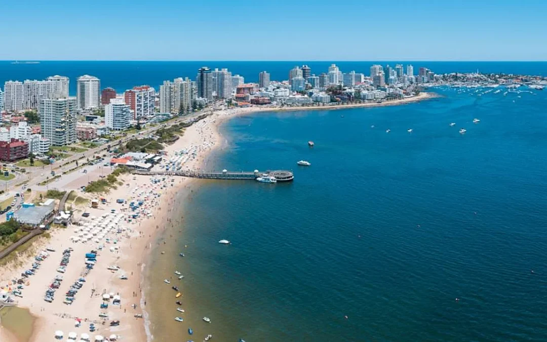 Boom de reservas argentinas: Punta del Este se prepara para un verano récord en 2026