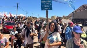 Mendoza volvió a marchar por el agua, pero la Legislatura aprobó el proyecto minero en Uspalllata