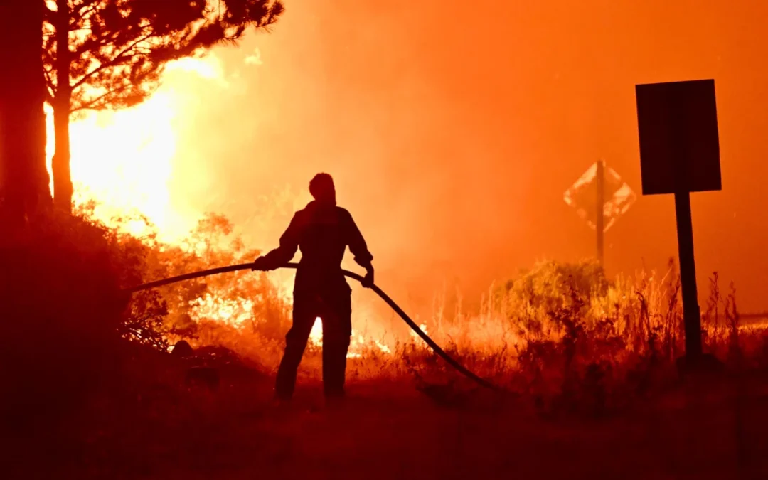 Chubut: se redujo el peligro de incendios, mientras continúan extinguiendo el fuego