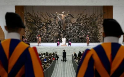 León XIV insta a sacar tiempo para la oración y la reflexión: “Estamos llamados a hablar con Dios”