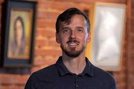 Él pintó a los santos y ellos le cambiaron la vida