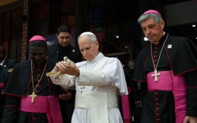 En su segundo día en Camerún, el Papa León XIV encabezó un histórico encuentro por la paz en Bamenda