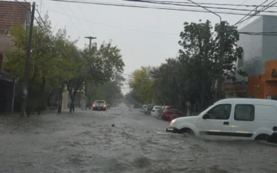Inundaciones en Santa Rosa: cayeron 90 milímetros y pidieron a los vecinos resguardarse en sus hogares