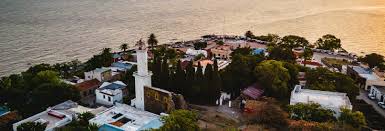 Colonia del Sacramento se transforma: una histórica ciudad uruguaya que cautiva con más de 600 millones de dólares en nuevas inversiones Colonia del Sacramento se transforma: una histórica ciudad uruguaya que cautiva con más de 600 millones de dólares en nuevas inversiones