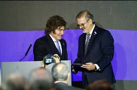 Milei anunció la baja de retenciones al trigo, a la cebada y a la soja