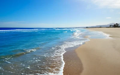 España bate su propio récord: suma 35 playas a su listado de banderas azules este 2026, el 15% de todas las del mundo
