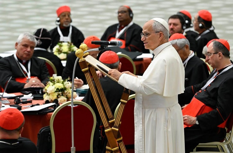 Consistorio: el Papa pide a los cardenales un apoyo ‘firme, explícito y público’