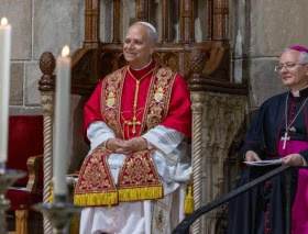 El Papa León XIV en Barcelona: Un enérgico llamado a la unidad de la Iglesia en un mundo fragmentado