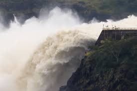 Itaipú abre sus compuertas: por qué el río está más alto que nunca y hasta cuándo seguirá así Itaipú abre sus compuertas: por qué el río está más alto que nunca y hasta cuándo seguirá así
