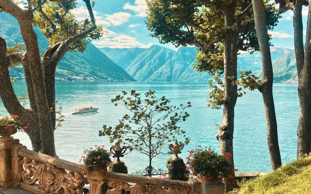 El lago más lindo del mundo está en Italia: 6 pueblos de cuento para vivir el verano soñado