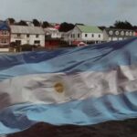 Reconocido periodista inglés publicó que «las Malvinas no pueden ser británicas para siempre» y desató la polémica en el Reino Unido Reconocido periodista inglés publicó que «las Malvinas no pueden ser británicas para siempre» y desató la polémica en el Reino Unido