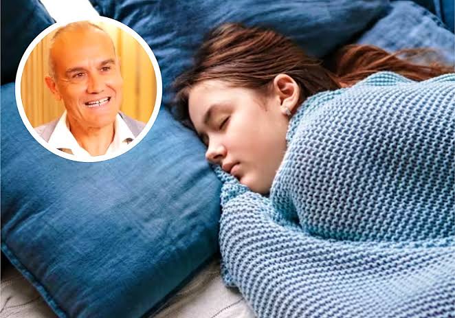 Dormir poco no es sólo cansancio: el hábito que, según un experto en longevidad, acelera el envejecimiento más que ningún otro