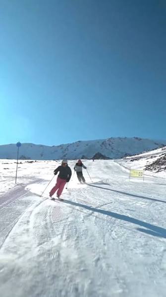 Temporada invernal en la Cordillera: Centros de Esquí funcionan a pleno en agosto