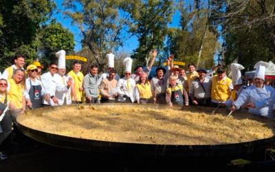 Un fiesta multitudinaria en Boulogne: se preparó un impresionante omelette gigante de 10.000 huevos para celebrar junto a más de 2.500 vecinos