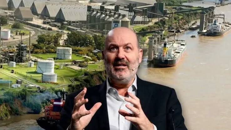Conflicto portuario: la desregulación de Sturzenegger para “desarmar kioscos” que paralizó el comercio fluvial