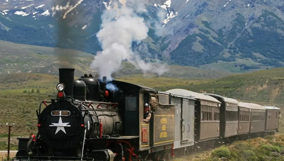 Una escapada en tren por la Patagonia: cuánto cuesta subir a La Trochita de Chubut en septiembre de 2026