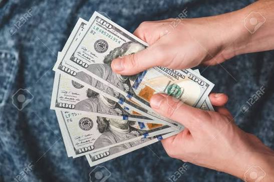 El dólar encadenó su tercera alza consecutiva: Nuevamente hubo demanda en el mercado de cambios