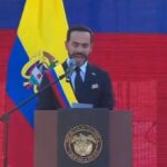 De la Espriella, el presidente colombiano, se disculpa por acto religioso en investidura y pide a Dios que bendiga a Colombia De la Espriella, el presidente colombiano, se disculpa por acto religioso en investidura y pide a Dios que bendiga a Colombia