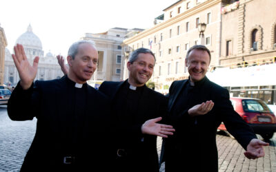 Tres sacerdotes irlandeses llevan la música sacra al mundo con su grupo The Priests Tres sacerdotes irlandeses llevan la música sacra al mundo con su grupo The Priests