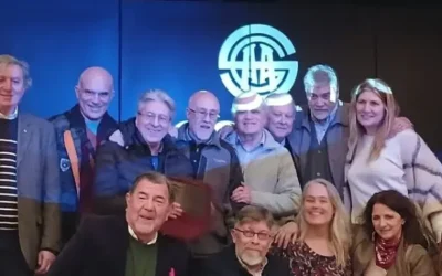 Yayo Hourmilougue recibió el Galardón Susini y coronó 36 años de periodismo político Yayo Hourmilougue recibió el Galardón Susini y coronó 36 años de periodismo político