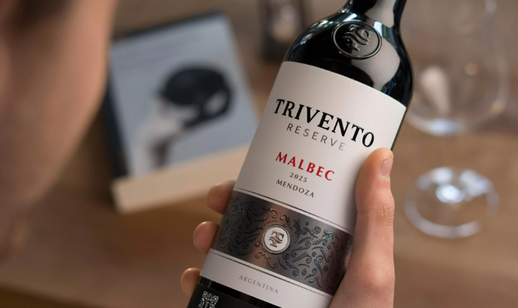 TEO, el sommelier con inteligencia artificial de Trivento, convierte el QR de cada botella en una conversación