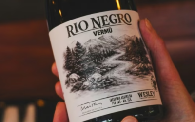 Cerveceros y bodegueros rionegrinos se unen para crear un vermut de malbec con agua de la cordillera Cerveceros y bodegueros rionegrinos se unen para crear un vermut de malbec con agua de la cordillera