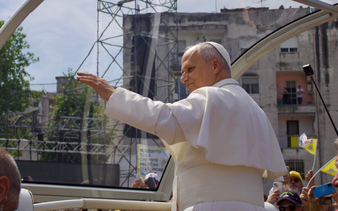 Oración para pedir por la salud del Papa León XIV. Este martes será internado en el Policlínico Gemelli en Roma. Hoy recibió a un obispo argentino